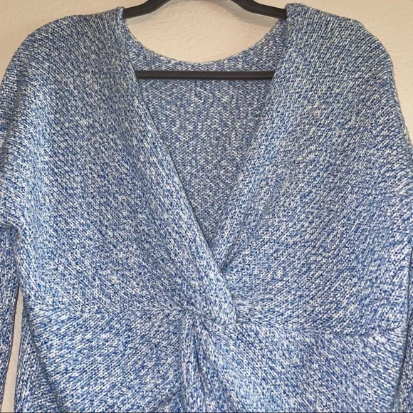 LOFT Super Soft Sweater Christmas Holiday Present Shopping! NWT! ❄️ - Picture 3 of 6